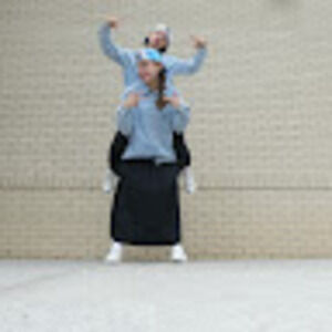 Meet your Posher, Esti